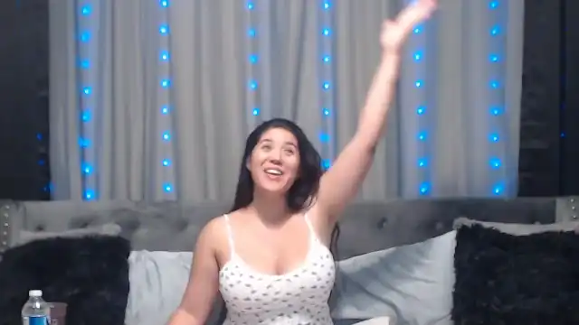 Natalie-star – Flirt4free Live Video Recording – 2025-02-22 16:35:44