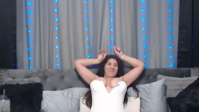 Natalie-star – Flirt4free Live Video Recording – 2025-05-22 10:20:06