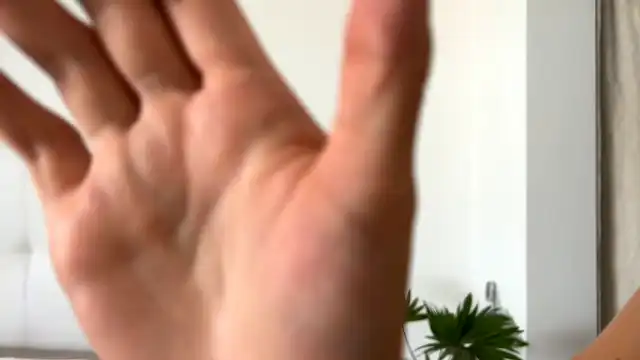 Emily-booker – Flirt4free Live Video Recording – 2025-04-21 17:21:46