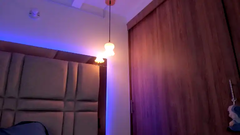 Macarenaescobar27 – Streamate Live Video Recording – 2025-04-01 17:17:08