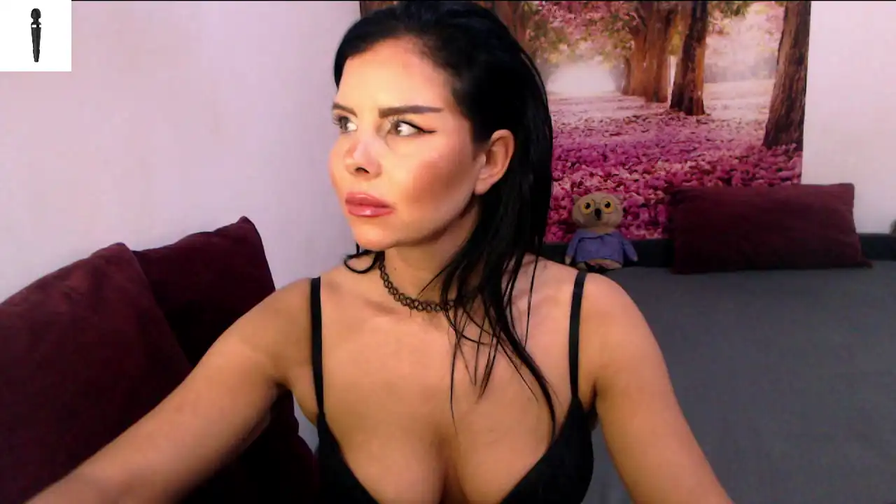 Sofialiub – Xlovecam Live Video Recording – 2026-05-01 18:10:26