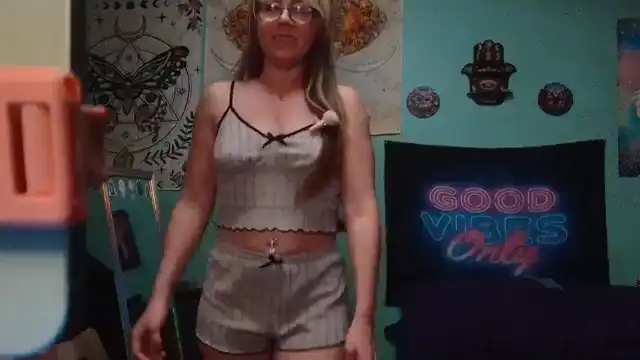 Autumnenvy – Myfreecams Live Video Recording – 2026-02-14 05:11:54