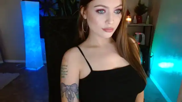 Danispice – Myfreecams Live Video Recording – 2025-05-11 11:58:13