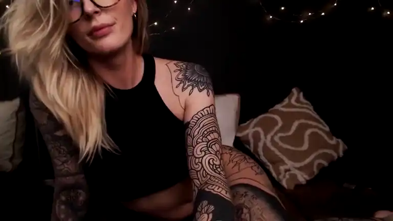 Ukskyewinters – Streamate Live Video Recording – 2025-05-04 11:42:17