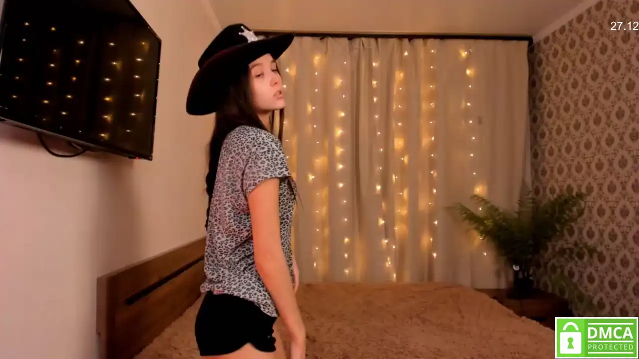 Amandamedrano – Chaturbate Live Video Recording – 2026-06-15 18:15:25