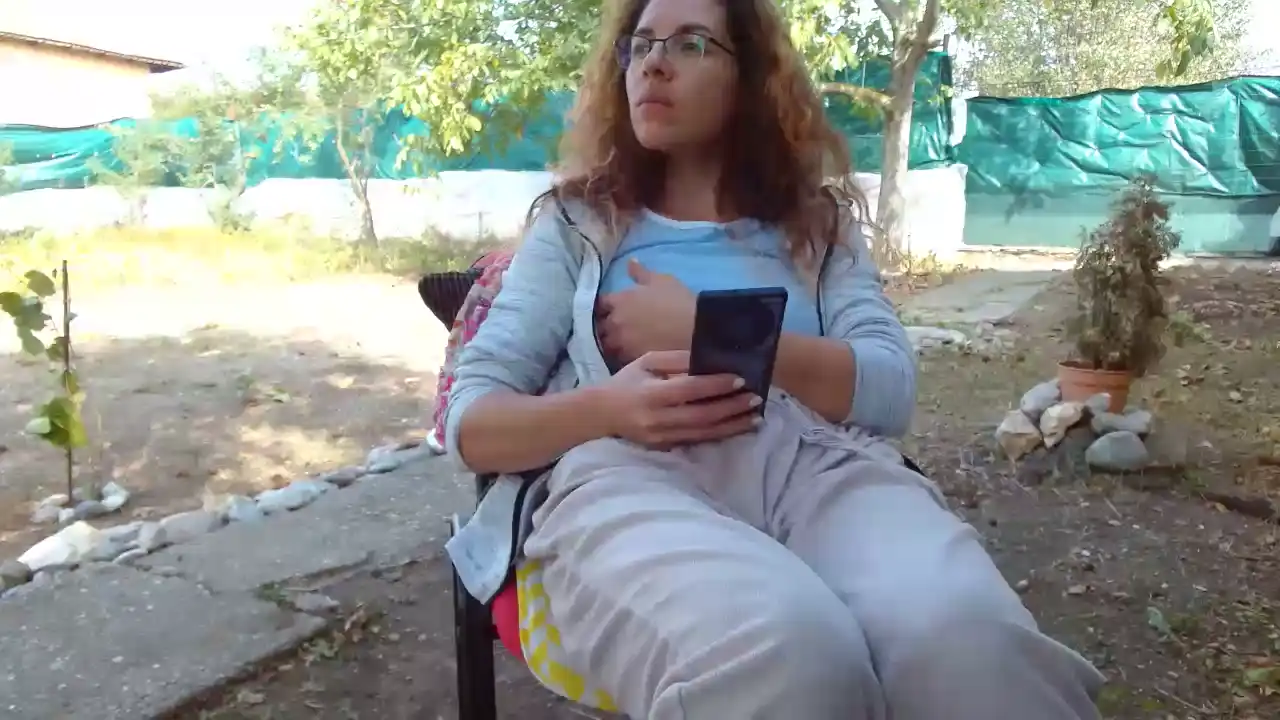 French_claire25 – Cam4 Live Video Recording – 2025-01-06 06:07:15