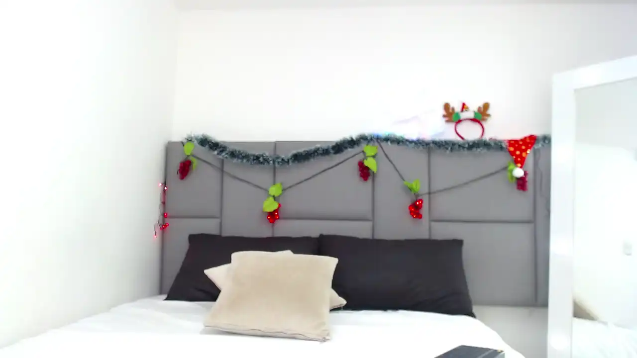 Charlotterouse – Xlovecam Live Video Recording – 2025-03-28 02:27:51
