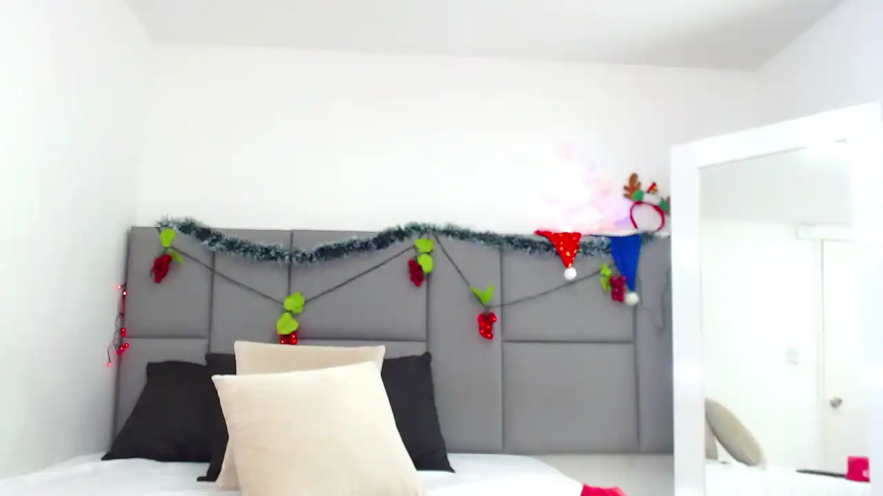 Charlotterouse – Xlovecam Live Video Recording – 2025-08-18 08:26:05