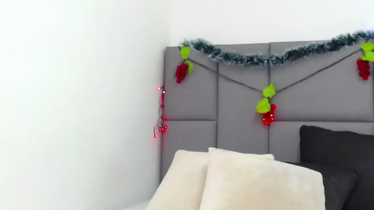 Charlotterouse – Xlovecam Live Video Recording – 2025-01-17 10:12:15