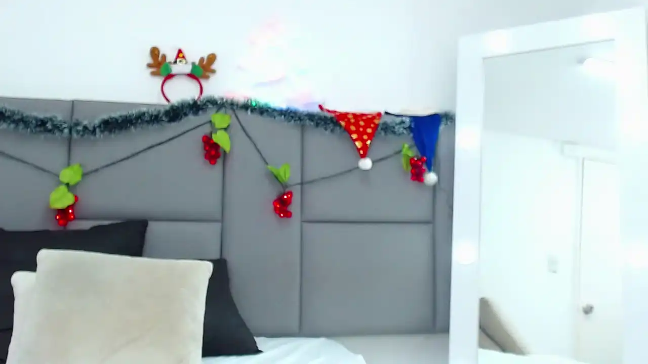 Charlotterouse – Xlovecam Live Video Recording – 2026-06-30 10:31:07