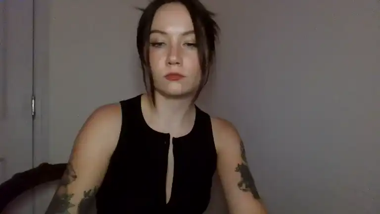 Miaholland – Streamate Live Video Recording – 2026-03-04 04:14:59