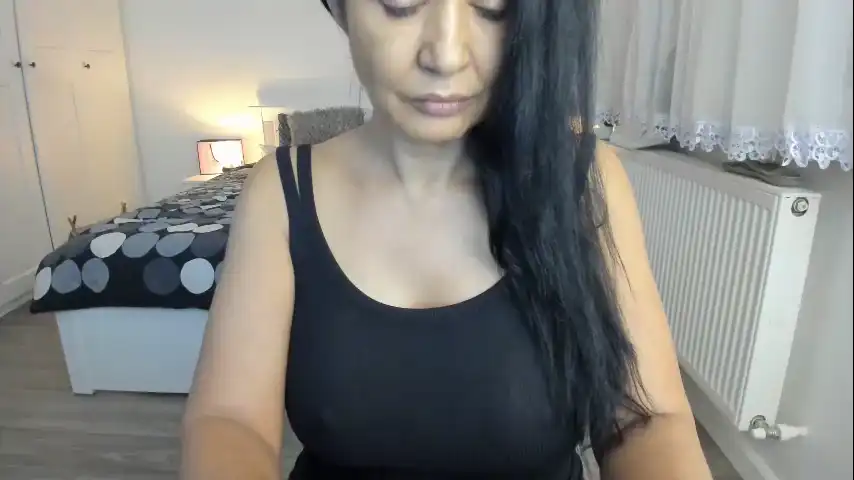 Nauty_leila – Chaturbate Live Video Recording – 2026-07-13 23:59:00