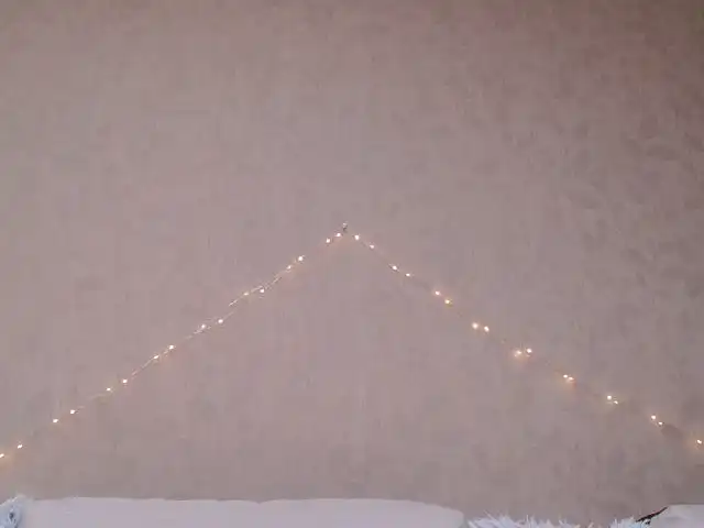 Emelline – Xlovecam Live Video Recording – 2025-05-22 03:48:55