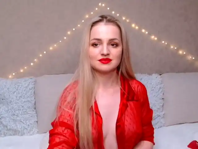 Emelline – Xlovecam Live Video Recording – 2025-05-31 07:17:45
