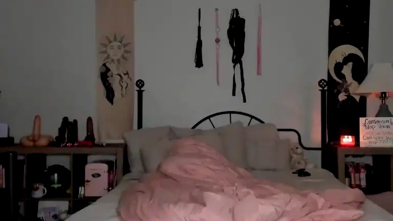 Mindyjane – Streamate Live Video Recording – 2025-04-21 19:13:08