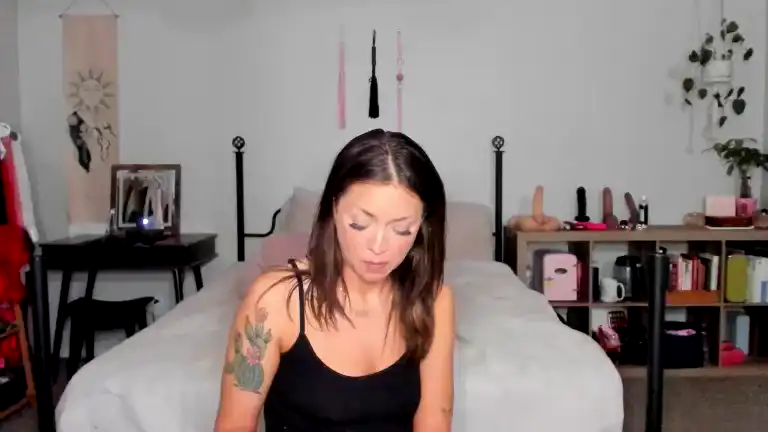 Mindyjane – Streamate Live Video Recording – 2025-10-16 14:31:40