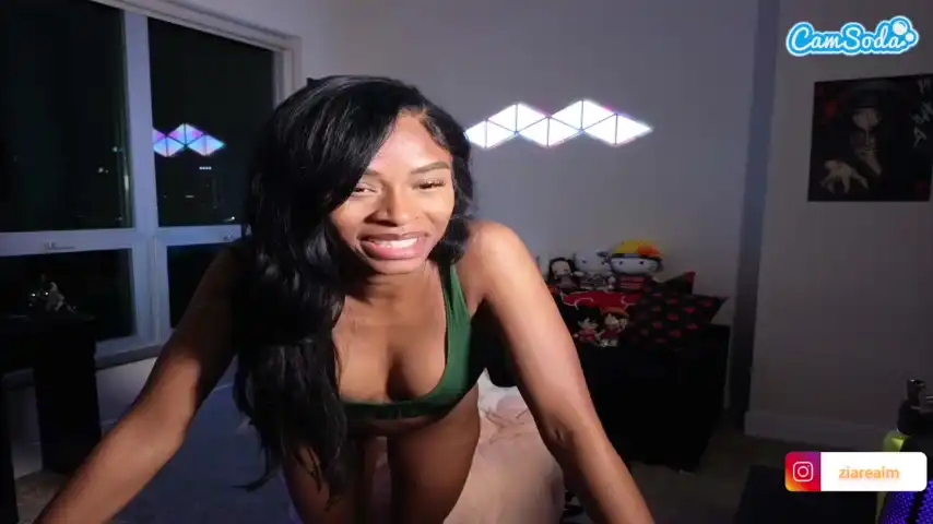 Lovenzia – Camsoda Live Video Recording – 2025-03-16 10:33:20