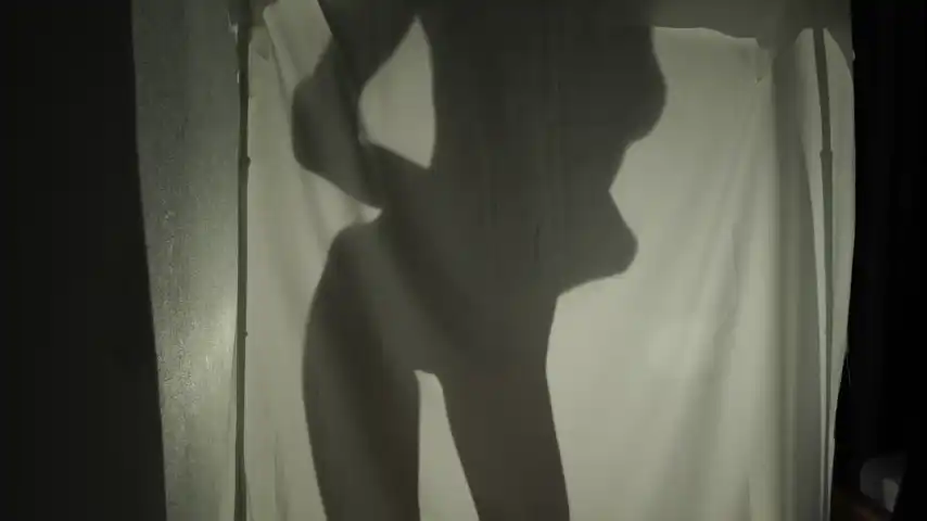 Tessarosse_ – Chaturbate Live Video Recording – 2025-02-21 11:23:24