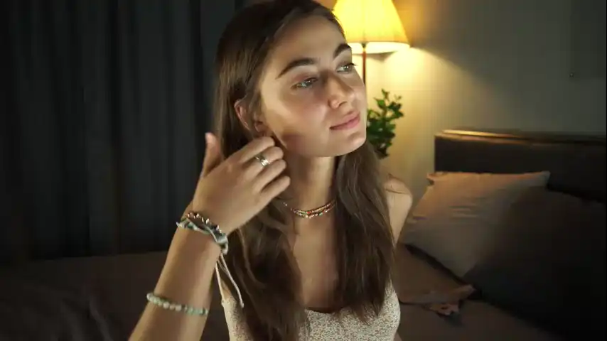 Tessarosse_ – Chaturbate Live Video Recording – 2025-01-30 17:02:20