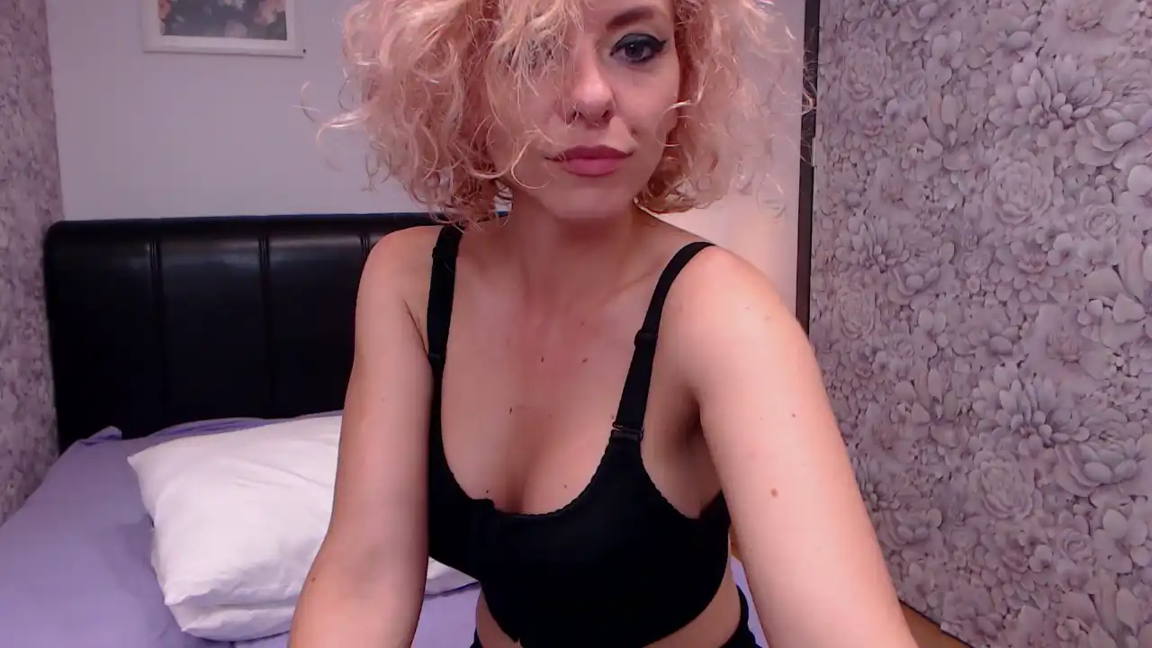 Avril_cyrus – Myfreecams Live Video Recording – 2026-05-03 13:11:57