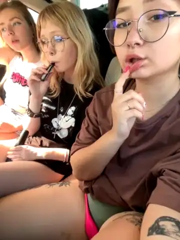 Lisetinypoet – Stripchat Live Video Recording – 2025-08-11 16:12:26