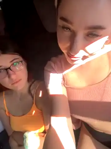 Lisetinypoet – Stripchat Live Video Recording – 2026-05-12 22:53:23