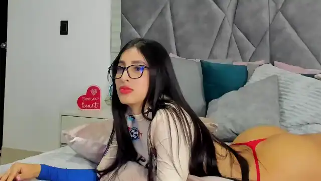 Sharon-holland – Flirt4free Live Video Recording – 2025-02-07 20:22:39