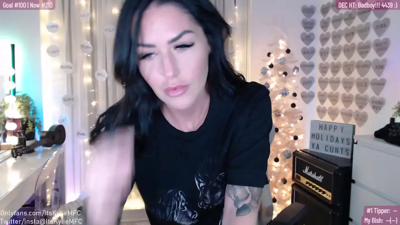 Itskylie – Myfreecams Live Video Recording – 2025-05-15 00:50:59