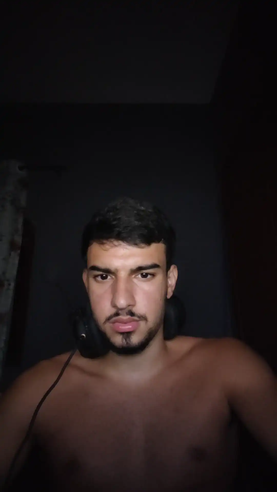 Robsonhaha – Cam4 Live Video Recording – 2025-04-09 20:34:29