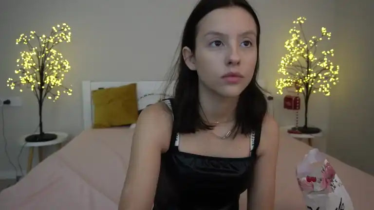 Annaelys – Streamate Live Video Recording – 2025-12-17 18:18:19