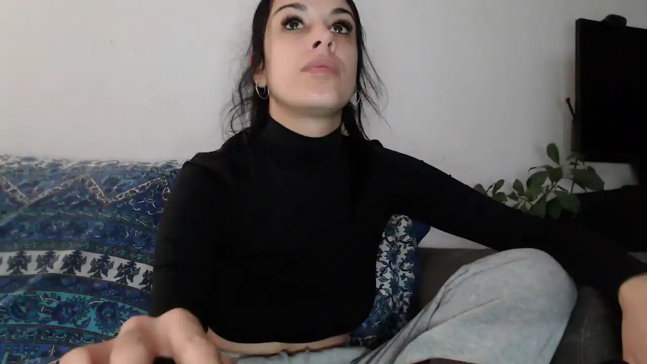 Naomi_ – Amateur.tv Live Video Recording – 2025-08-26 23:41:22