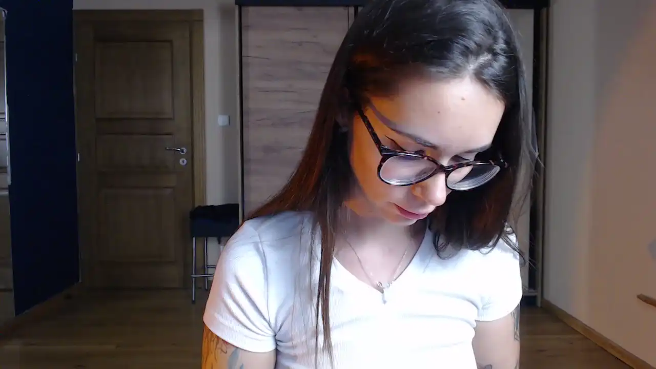 Chihuahua_ – Showup Live Video Recording – 2026-04-21 00:23:43