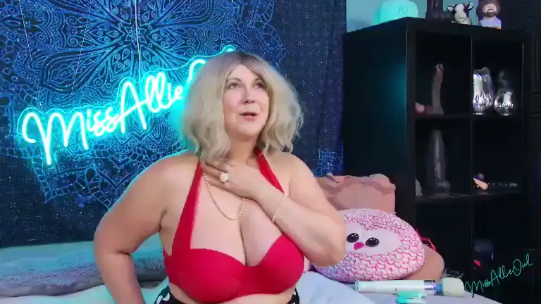 Missallieowl – Streamate Live Video Recording – 2025-10-29 21:09:47