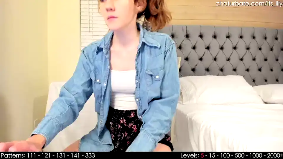 Its_lily – Chaturbate Live Video Recording – 2025-11-19 00:29:44