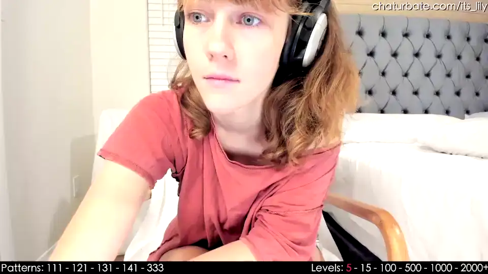 Its_lily – Chaturbate Live Video Recording – 2025-07-07 01:57:19
