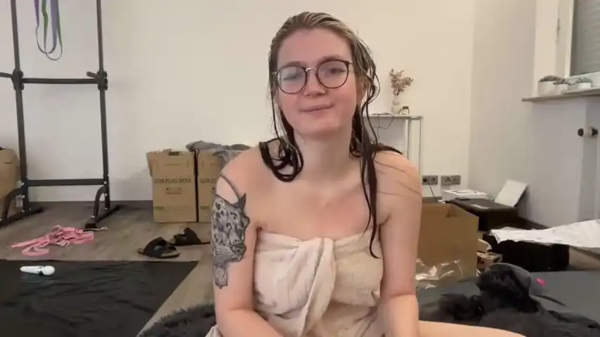 Nikacyberslut – Stripchat Live Video Recording – 2025-03-25 21:39:23