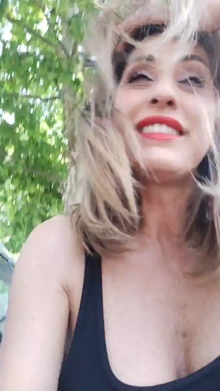 Selene1975 – Cam4 Live Video Recording – 2025-03-18 17:53:19