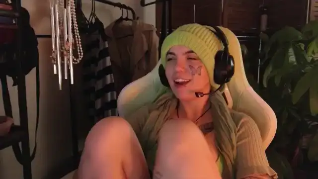 Bluedweeb – Myfreecams Live Video Recording – 2025-11-11 10:36:01