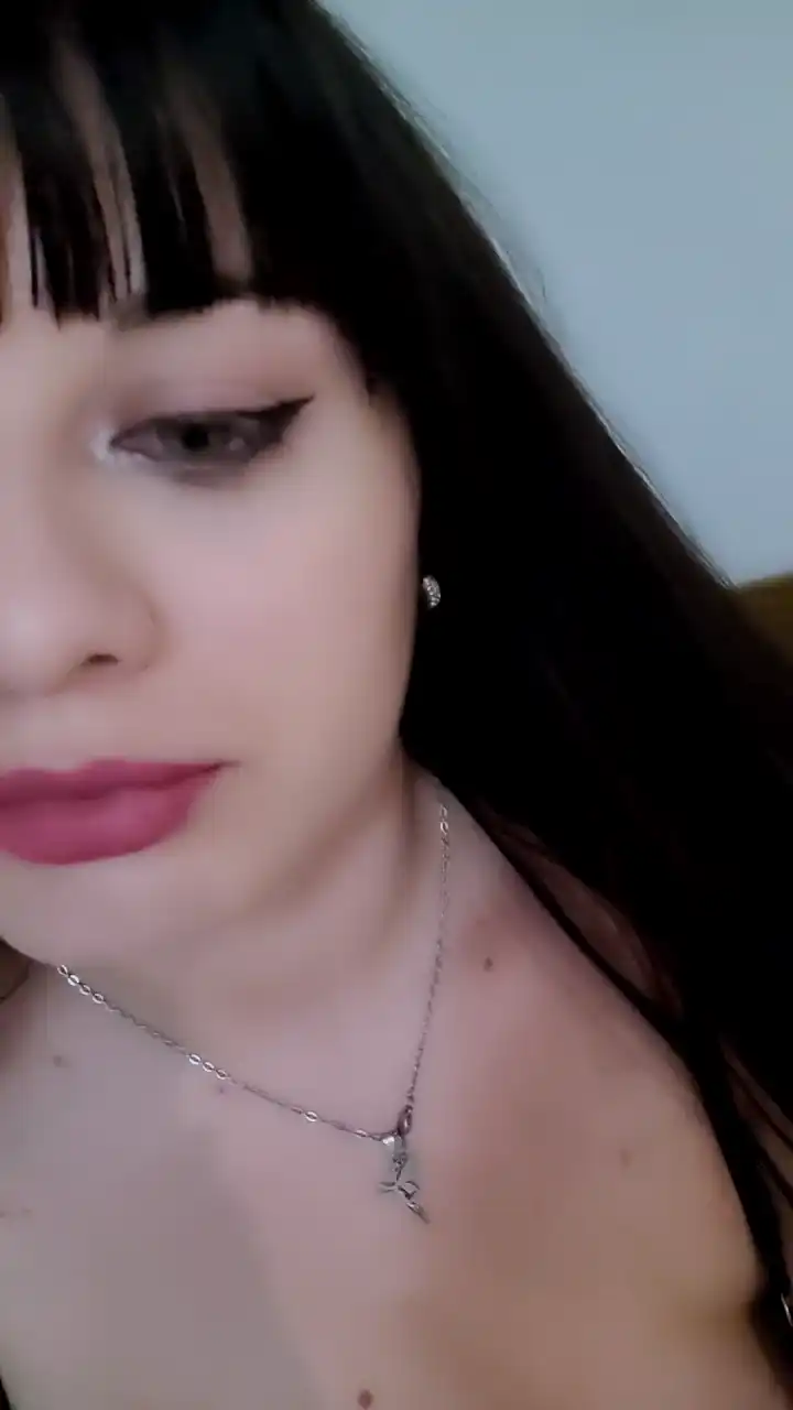 Foxy_evii – Cam4 Live Video Recording – 2026-04-14 06:21:35