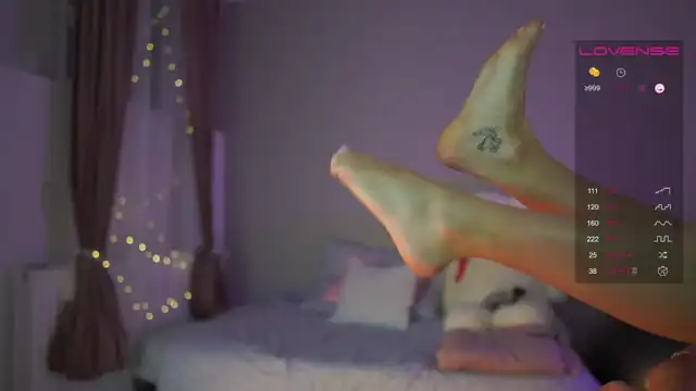Rileyreid_18 – Myfreecams Live Video Recording – 2026-07-22 05:52:20