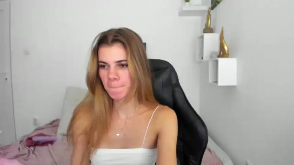 Rileyreid_18 – Myfreecams Live Video Recording – 2026-03-26 18:15:01
